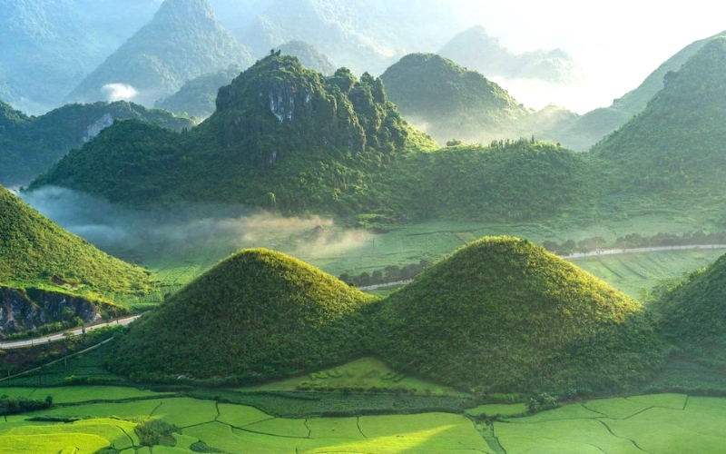 Núi đôi Cô Tiên