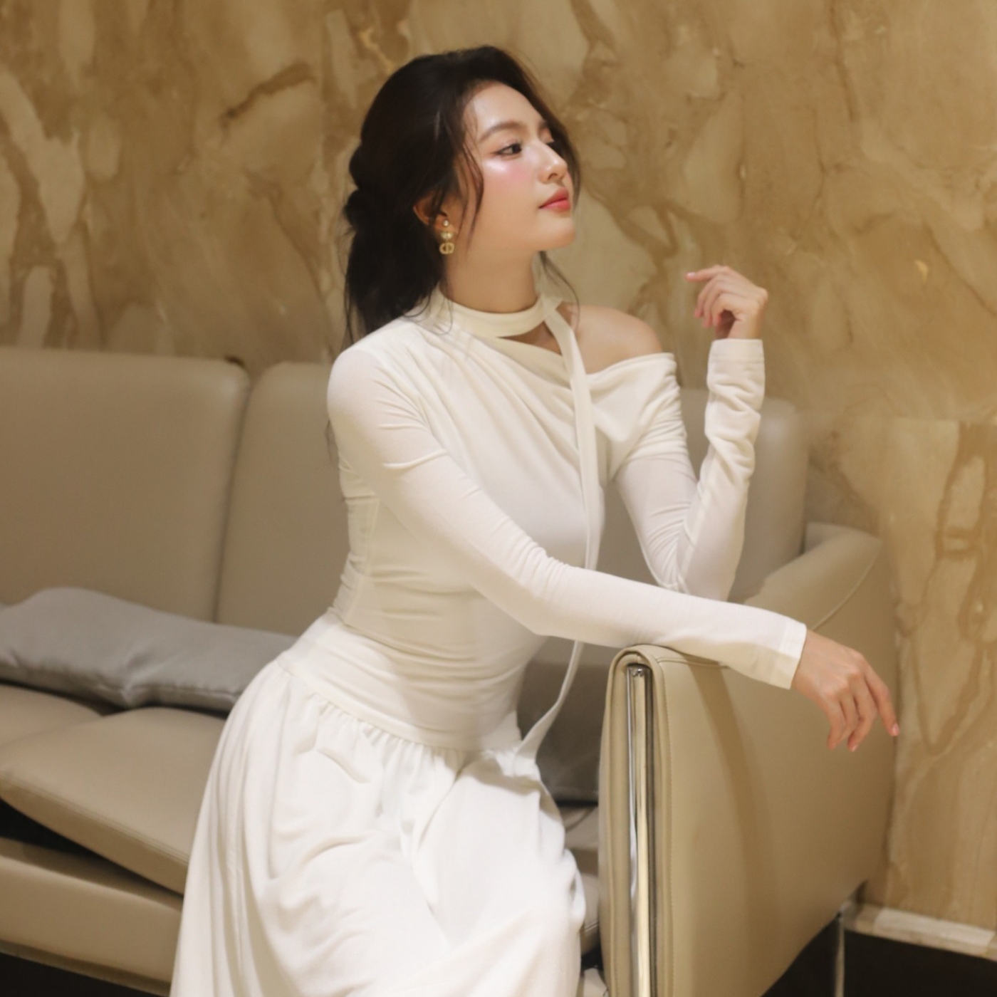 JM Dress Design là brand đầm đi tiệc được yêu thích nhờ form tôn dáng và chất liệu cao cấp JM Dress Design