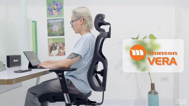 Showroom ghế công thái học The Manson